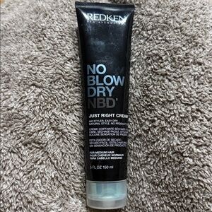 Redken NO BLOW DRY NBD Just Right Cream For Medium Hair